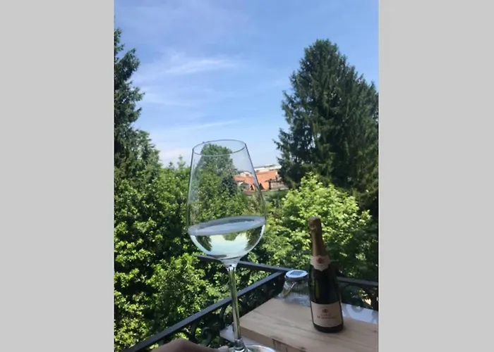 Mazzini アパート アローナ